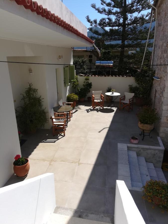 Апартаменты Danesi House Леонидион Экстерьер фото